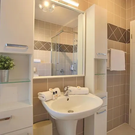 Glockenstrasse Ostseehoehe 1 * שרבאוץ