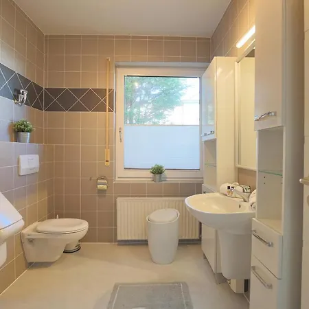 Glockenstrasse Ostseehoehe 1 * Scharbeutz